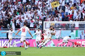 Iran vann mot Wales i fotbolls-VM i Qatar med 2-0!